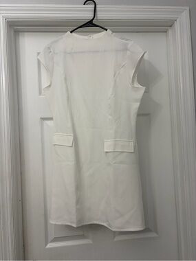 White Cap-Sleeve Shift Dress - Women's Elegant Minimal Dress